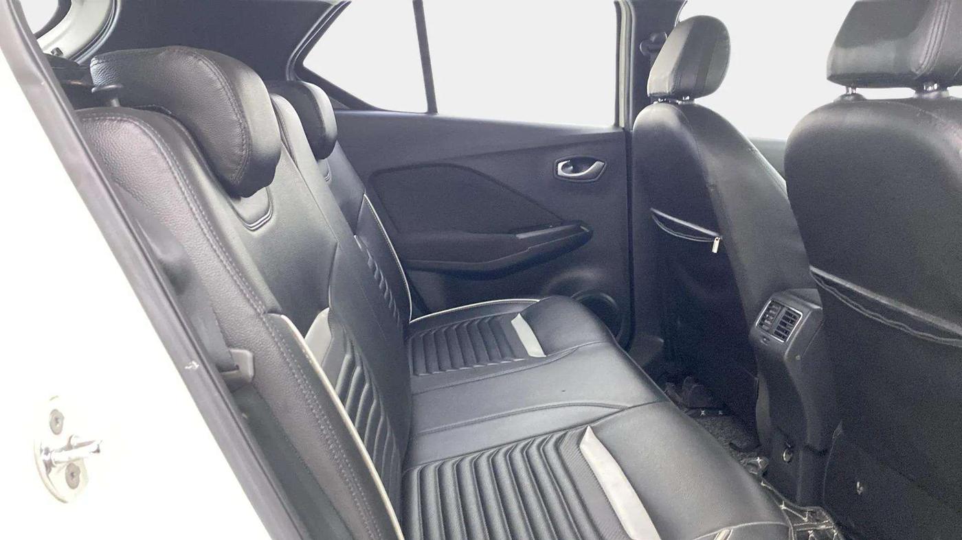 2019 Nissan Kicks XL DIESEL, Diesel, Manual, 89,623 km, Right Side Rear Door Cabin