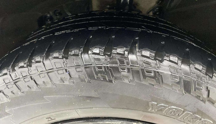 2019 Nissan Kicks XL DIESEL, Diesel, Manual, 89,424 km, Left Front Tyre Tread
