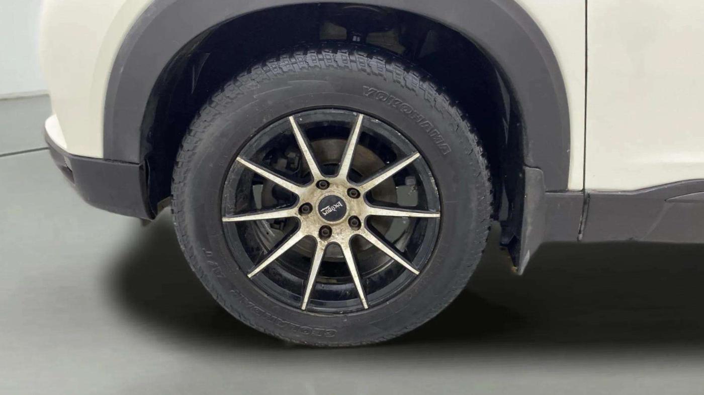 2019 Nissan Kicks XL DIESEL, Diesel, Manual, 89,623 km, Left Front Wheel