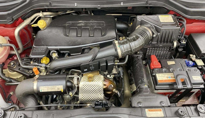 2022 Mahindra XUV300 W8 (O) 1.2 PETROL, Petrol, Manual, 27,712 km, Engine View