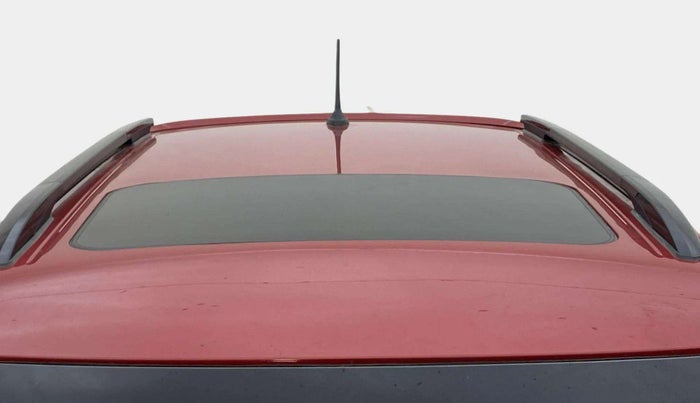2022 Mahindra XUV300 W8 (O) 1.2 PETROL, Petrol, Manual, 27,712 km, Moonroof/ Sunroof
