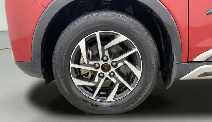 2022 Mahindra XUV300 W8 (O) 1.2 PETROL, Petrol, Manual, 27,712 km, Left Front Wheel