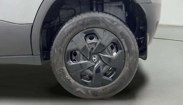 2023 Tata PUNCH ADVENTURE AMT, Petrol, Automatic, 17,819 km, Left Rear Wheel