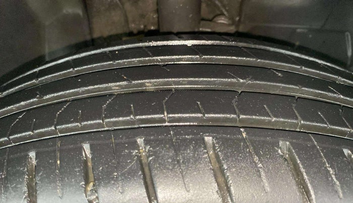 2023 Tata PUNCH ADVENTURE AMT, Petrol, Automatic, 17,819 km, Right Front Tyre Tread