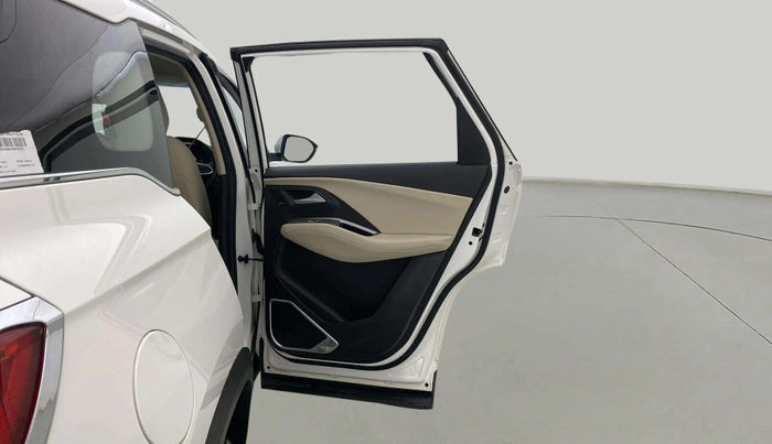 2023 MG HECTOR SAVVY PRO 1.5 TURBO CVT PETROL, Petrol, Automatic, 25,326 km, RHS Rear Door