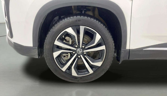 2023 MG HECTOR SAVVY PRO 1.5 TURBO CVT PETROL, Petrol, Automatic, 25,326 km, Left Front Wheel