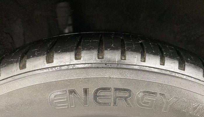 2012 Nissan Sunny XL DIESEL, Diesel, Manual, 1,16,242 km, Right Rear Tyre Tread