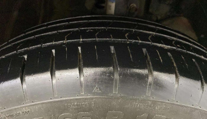 2023 Maruti Baleno DELTA PETROL 1.2, Petrol, Manual, 29,392 km, Right Front Tyre Tread