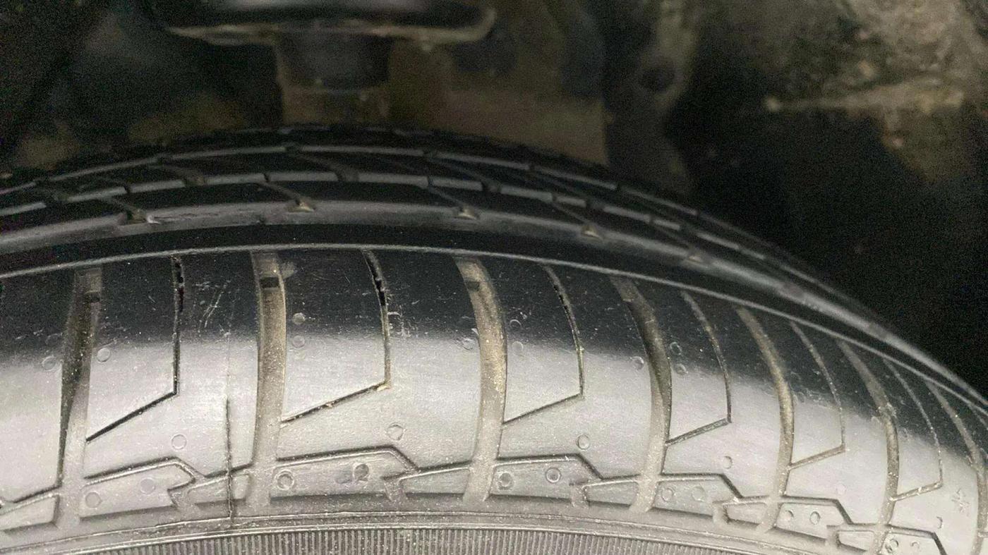 2021 Maruti S Cross ZETA 1.5, Petrol, Manual, 76,840 km, Left Front Tyre Tread