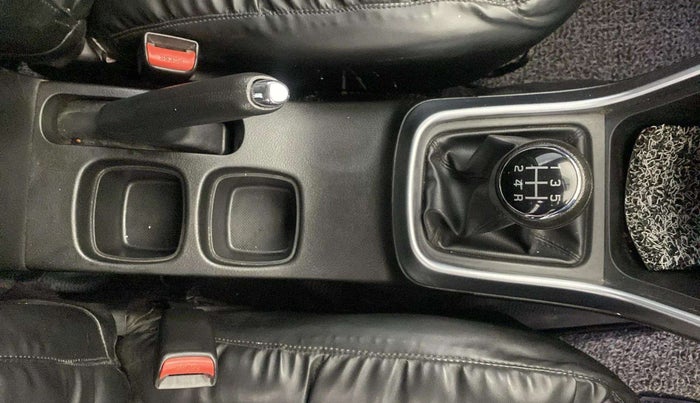 2021 Maruti S Cross ZETA 1.5, Petrol, Manual, 76,840 km, Gear Lever