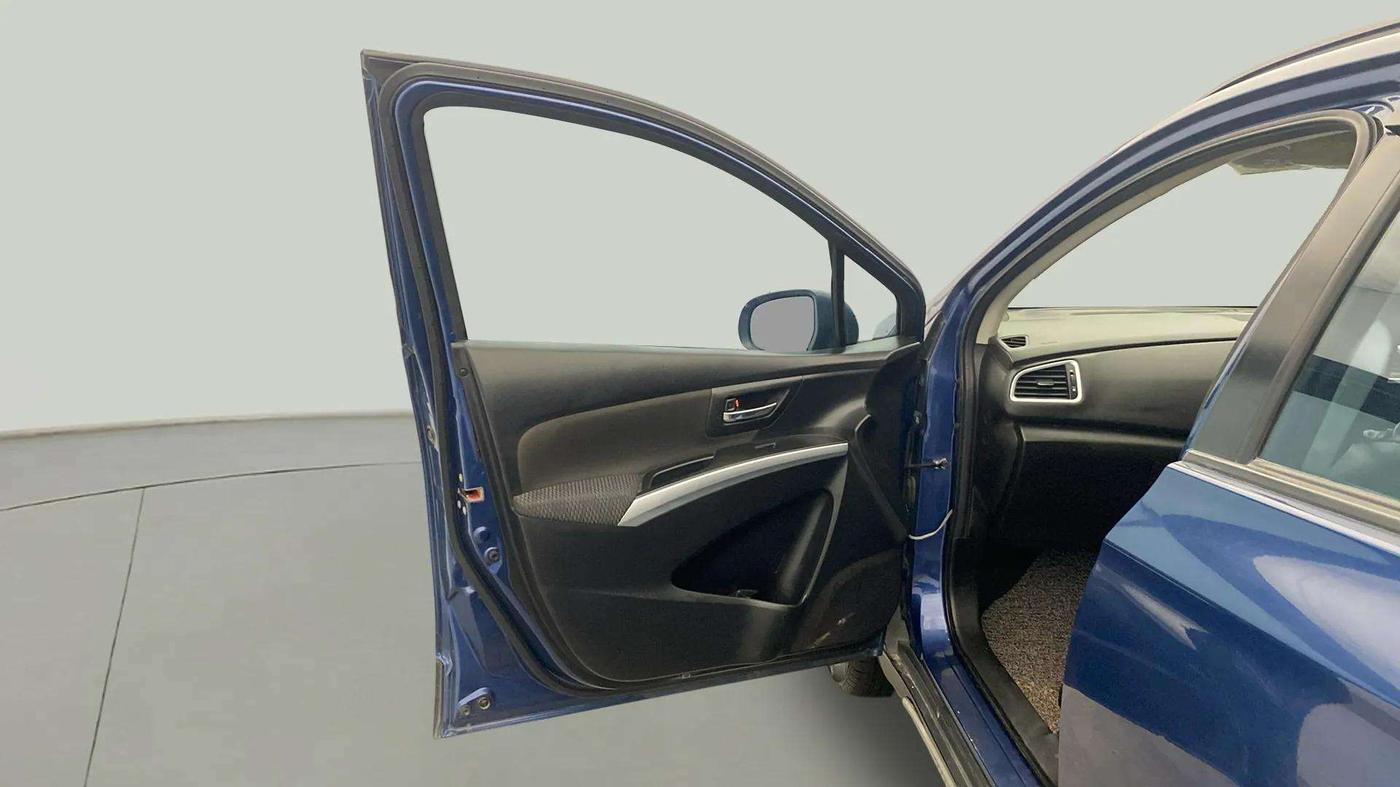 2021 Maruti S Cross ZETA 1.5, Petrol, Manual, 76,840 km, LHS Front Door