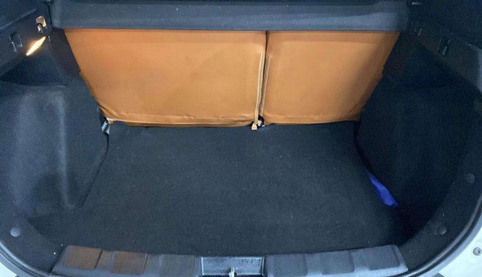 2021 Tata NEXON XZA PLUS SUNROOF PETROL, Petrol, Automatic, 81,822 km, Boot Inside