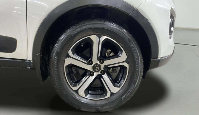 2021 Tata NEXON XZA PLUS SUNROOF PETROL, Petrol, Automatic, 81,822 km, Right Front Wheel