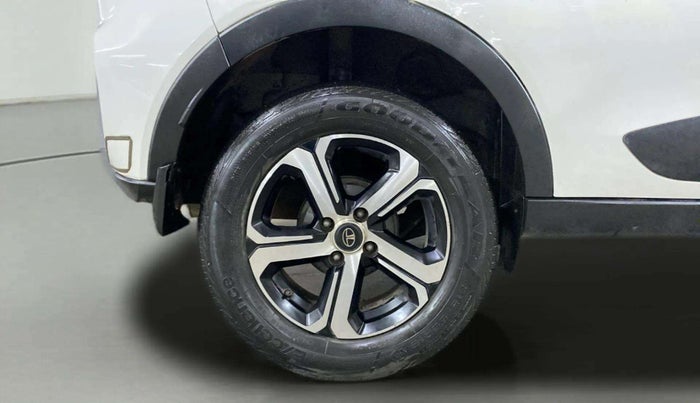 2021 Tata NEXON XZA PLUS SUNROOF PETROL, Petrol, Automatic, 81,822 km, Right Rear Wheel
