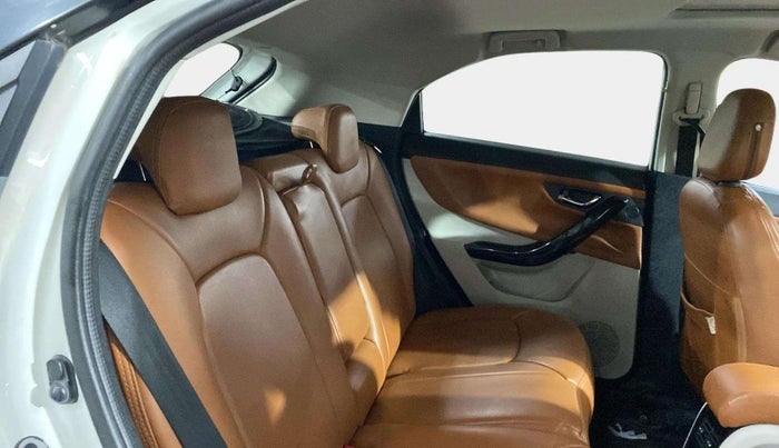 2021 Tata NEXON XZA PLUS SUNROOF PETROL, Petrol, Automatic, 81,822 km, Right Side Rear Door Cabin