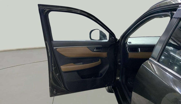 2023 Honda ELEVATE ZX MT, Petrol, Manual, 9,072 km, LHS Front Door
