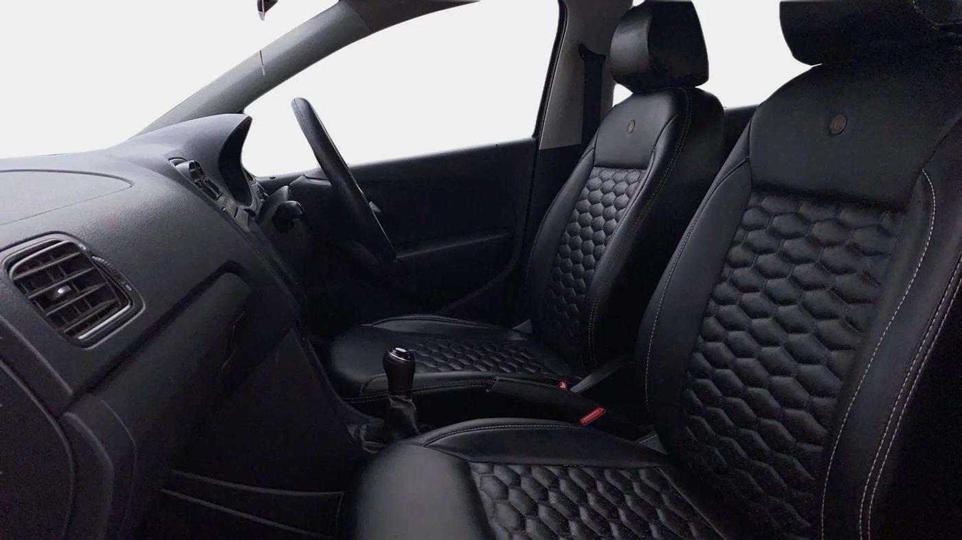 2018 Volkswagen Polo COMFORTLINE 1.0L MPI, Petrol, Manual, 79,703 km, Right Side Front Door Cabin