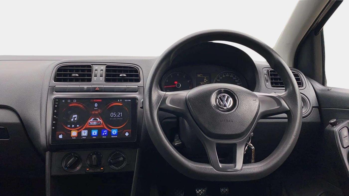 2018 Volkswagen Polo COMFORTLINE 1.0L MPI, Petrol, Manual, 79,703 km, Steering Wheel Close Up