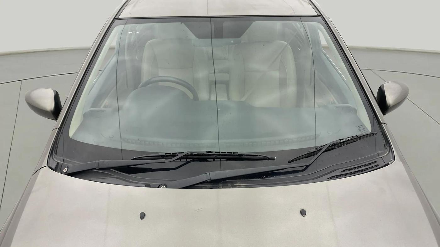 2019 Maruti Ciaz ALPHA  AT 1.5 SHVS PETROL, Petrol, Automatic, 71,585 km, Front Windshield
