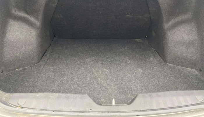 2019 Maruti Ciaz ALPHA  AT 1.5 SHVS PETROL, Petrol, Automatic, 71,585 km, Boot Inside