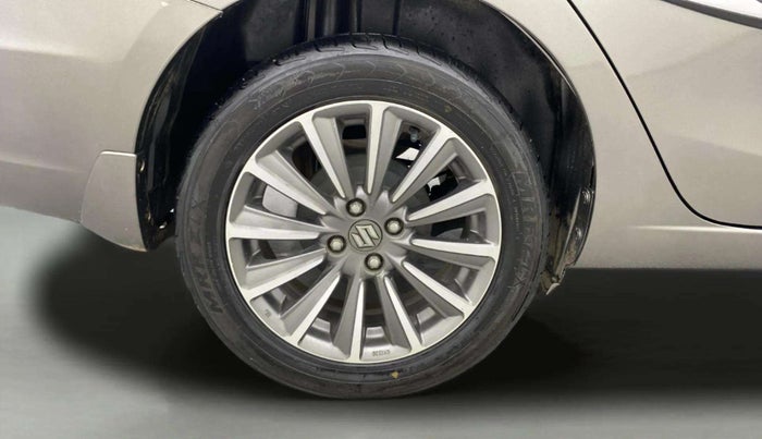 2019 Maruti Ciaz ALPHA  AT 1.5 SHVS PETROL, Petrol, Automatic, 71,585 km, Right Rear Wheel