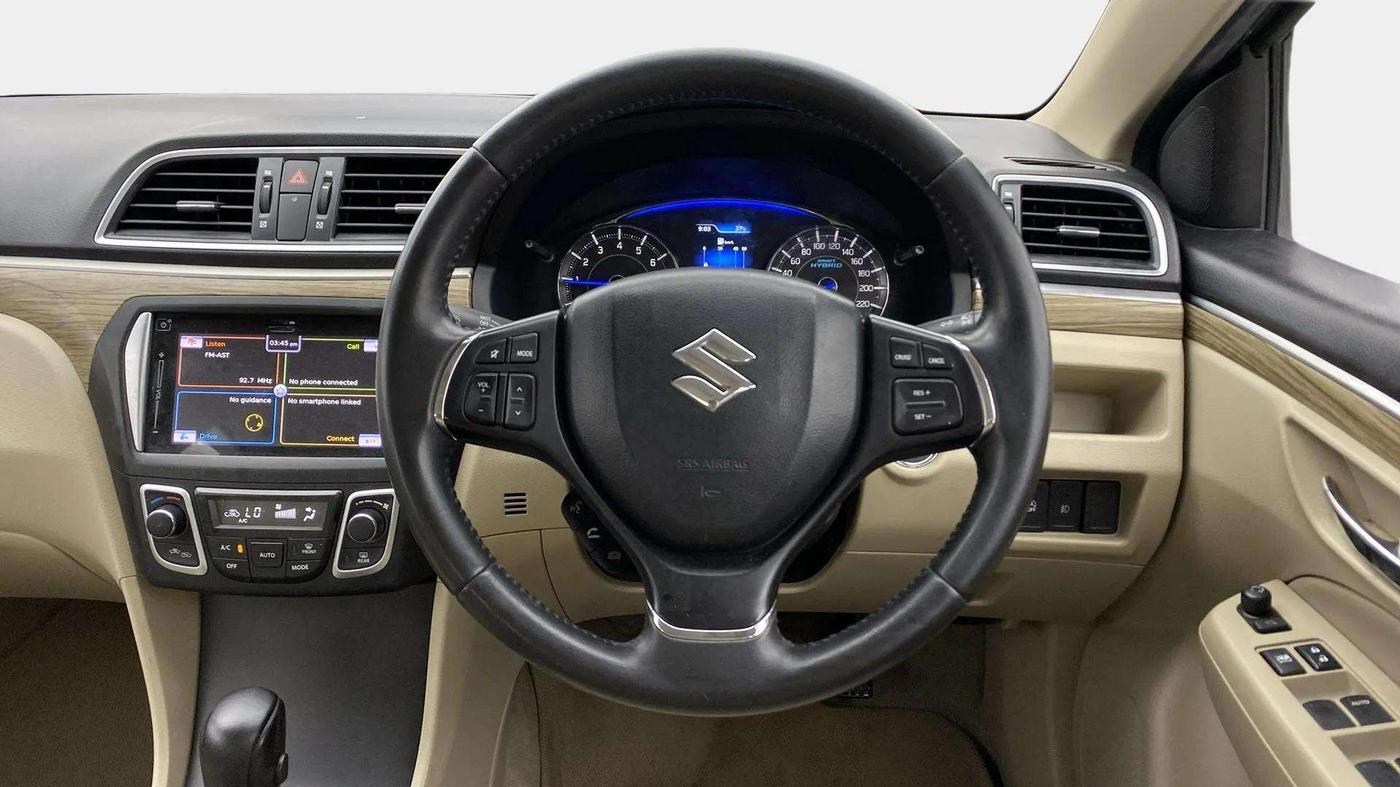 2019 Maruti Ciaz ALPHA  AT 1.5 SHVS PETROL, Petrol, Automatic, 71,585 km, Steering Wheel Close Up