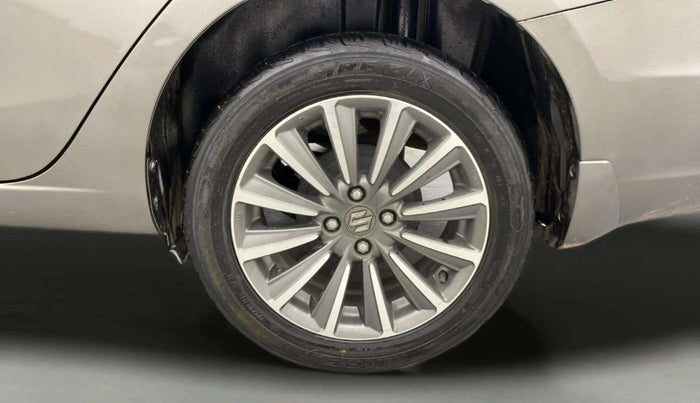 2019 Maruti Ciaz ALPHA  AT 1.5 SHVS PETROL, Petrol, Automatic, 71,585 km, Left Rear Wheel