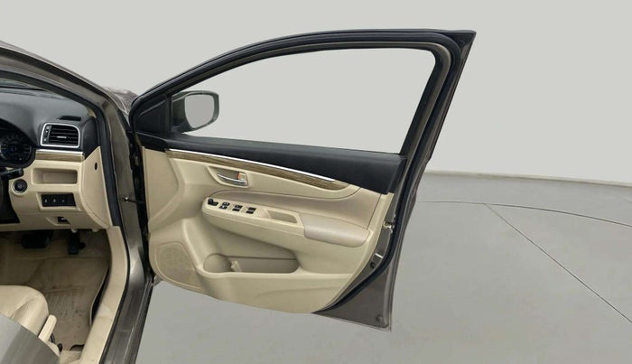 2019 Maruti Ciaz ALPHA  AT 1.5 SHVS PETROL, Petrol, Automatic, 71,585 km, RHS Front Door