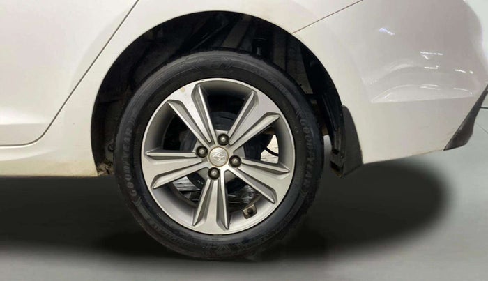 2019 Hyundai Verna 1.6 VTVT SX, Petrol, Manual, 85,629 km, Left Rear Wheel