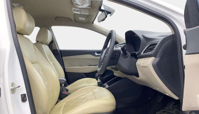 2019 Hyundai Verna 1.6 VTVT SX, Petrol, Manual, 85,629 km, Right Side Front Door Cabin