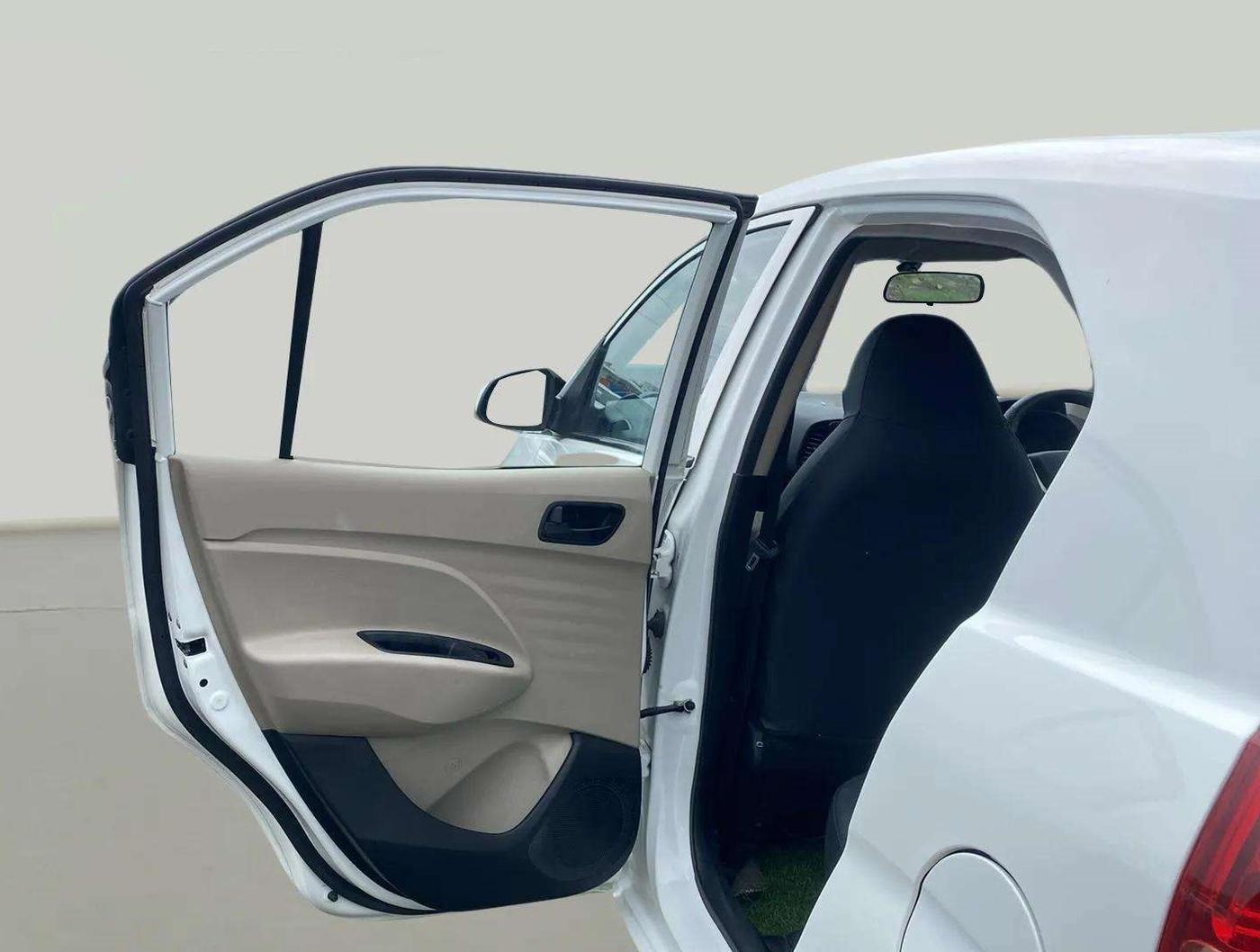 2021 Hyundai NEW SANTRO SPORTZ MT, Petrol, Manual, 27,594 km, LHS Rear Door