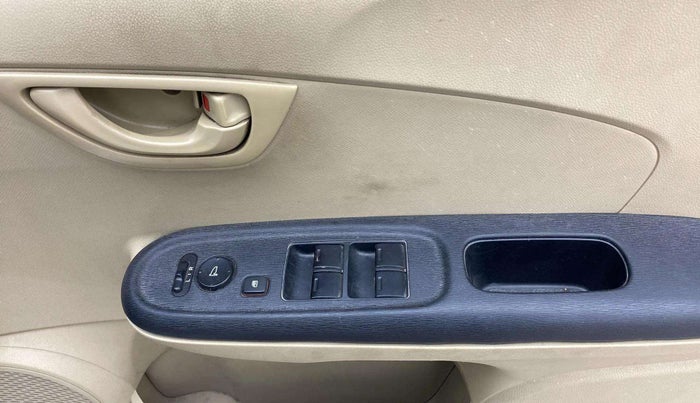 2014 Honda Amaze 1.2L I-VTEC S, Petrol, Manual, 49,342 km, Driver Side Door Panels Control