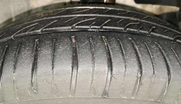 2014 Honda Amaze 1.2L I-VTEC S, Petrol, Manual, 49,342 km, Right Front Tyre Tread