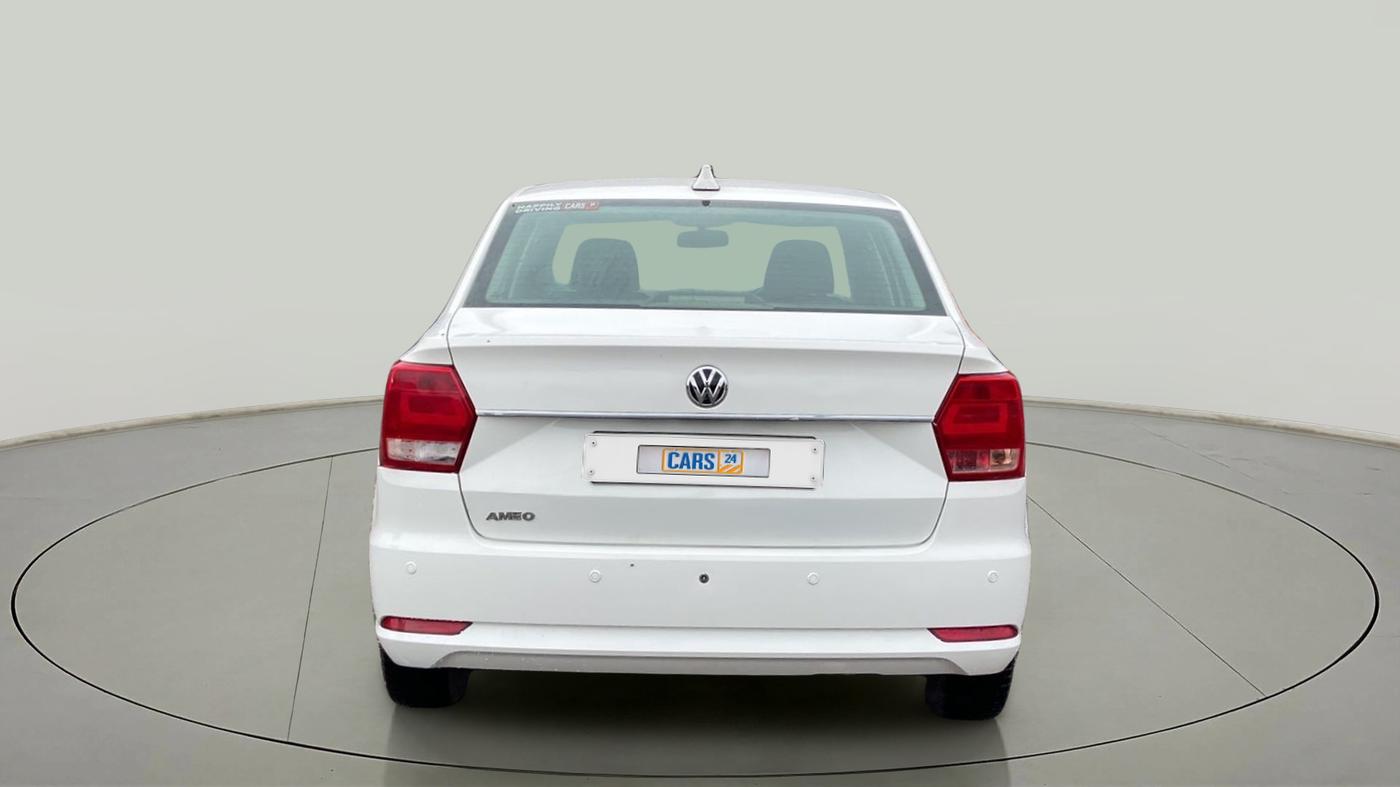 2017 Volkswagen Ameo TRENDLINE 1.2L, Petrol, Manual, 83,948 km, Back/Rear
