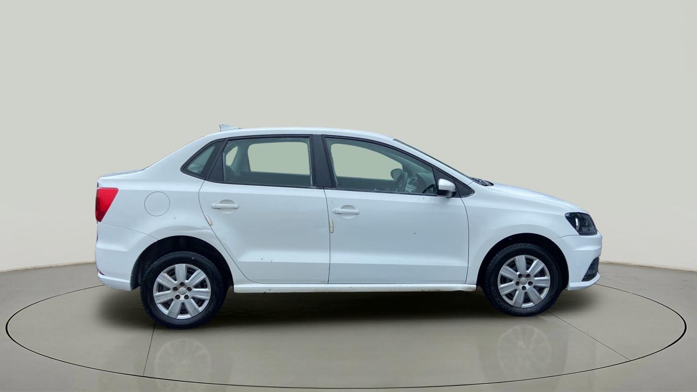 2017 Volkswagen Ameo TRENDLINE 1.2L, Petrol, Manual, 83,948 km, Right Side View