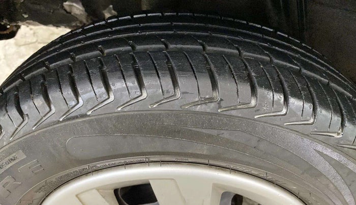 2019 Renault Kwid RXL, Petrol, Manual, 25,440 km, Left Front Tyre Tread