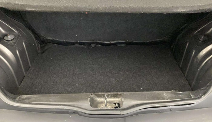 2019 Renault Kwid RXL, Petrol, Manual, 25,440 km, Boot Inside