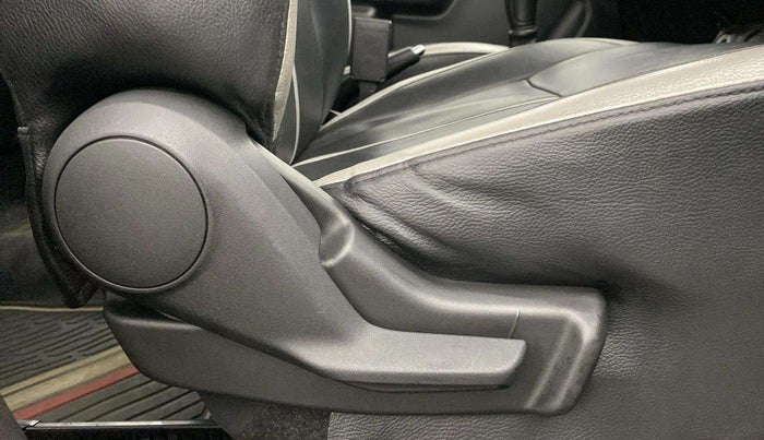 2022 Maruti Celerio VXI CNG, CNG, Manual, 51,886 km, Driver Side Adjustment Panel