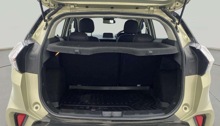 2023 Tata NEXON XZA PLUS LUX SUNROOF KAZIRANGA PETROL, Petrol, Automatic, 39,852 km, Boot Inside