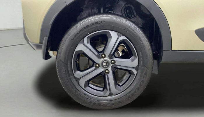 2023 Tata NEXON XZA PLUS LUX SUNROOF KAZIRANGA PETROL, Petrol, Automatic, 39,852 km, Right Rear Wheel