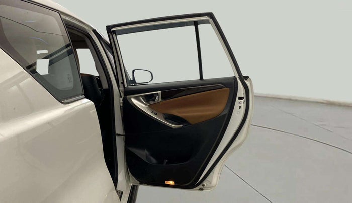 2022 Toyota Innova Crysta 2.7 ZX AT 7 STR, Petrol, Automatic, 16,086 km, RHS Rear Door