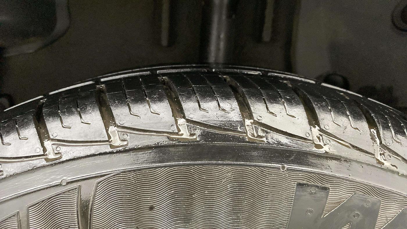2019 Renault Duster 85 PS RXZ DIESEL, Diesel, Manual, 28,834 km, Left Rear Tyre Tread