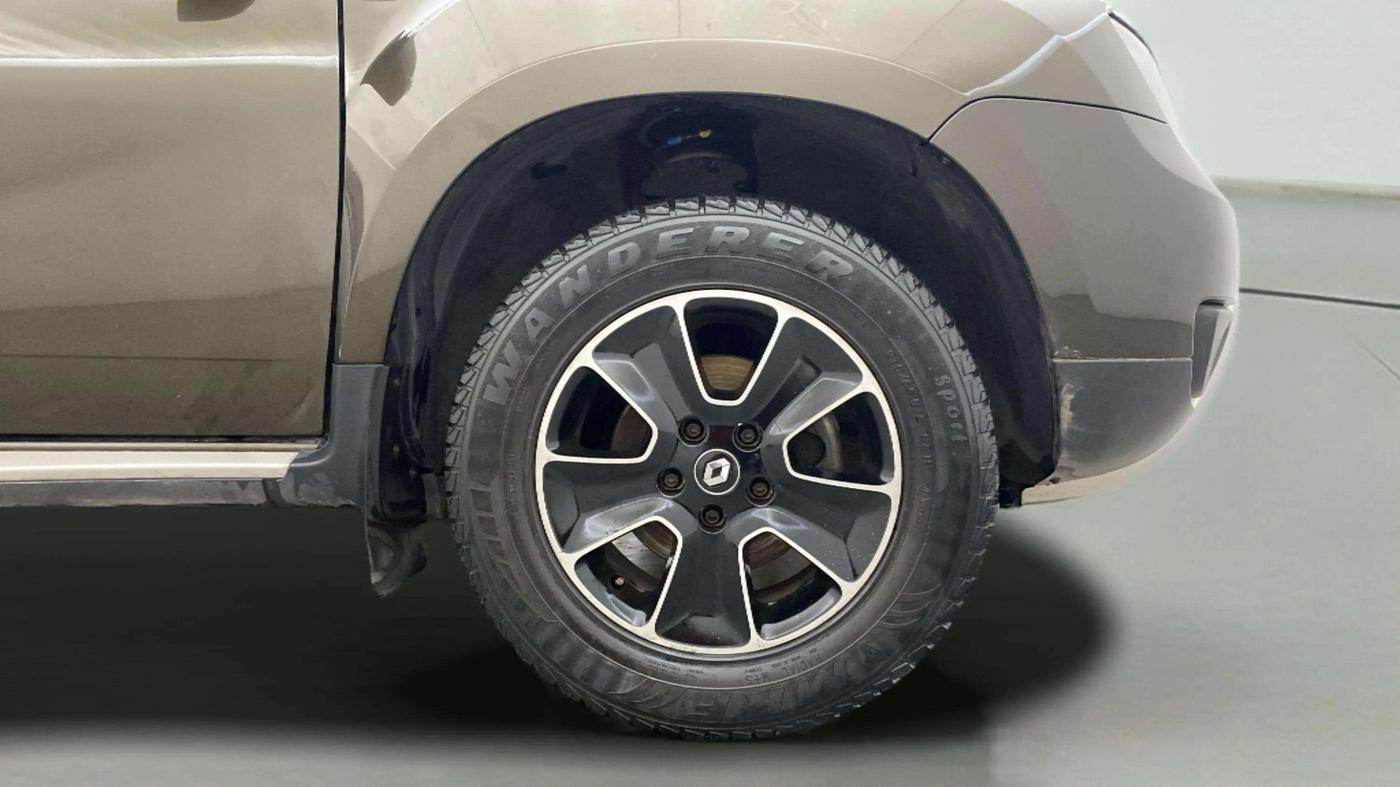2019 Renault Duster 85 PS RXZ DIESEL, Diesel, Manual, 28,834 km, Right Front Wheel