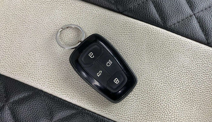 2023 Tata TIGOR XZ PLUS CNG, CNG, Manual, 45,166 km, Key Close Up