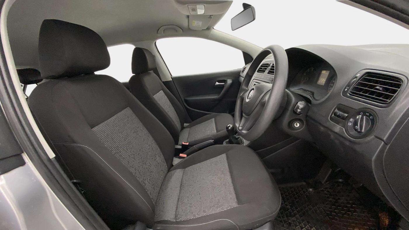 2019 Volkswagen Polo COMFORTLINE 1.0L MPI, Petrol, Manual, 51,217 km, Right Side Front Door Cabin