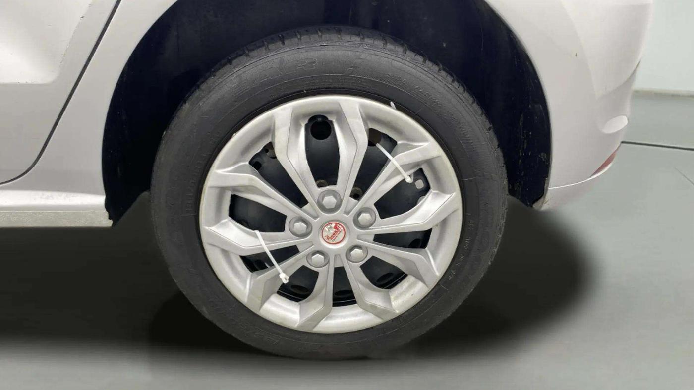 2019 Volkswagen Polo COMFORTLINE 1.0L MPI, Petrol, Manual, 51,217 km, Left Rear Wheel