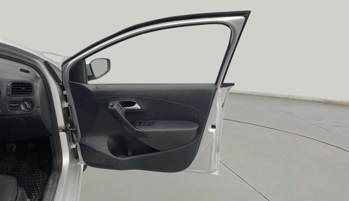 2019 Volkswagen Polo COMFORTLINE 1.0L MPI, Petrol, Manual, 51,101 km, RHS Front Door