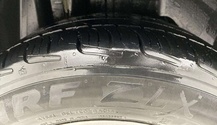 2018 Ford Figo Aspire TITANIUM 1.2 PETROL, Petrol, Manual, 84,266 km, Right Rear Tyre Tread