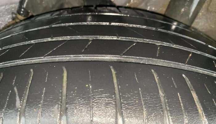 2021 Hyundai VENUE SX PLUS 1.0 TURBO DCT, Petrol, Automatic, 35,981 km, Left Rear Tyre Tread