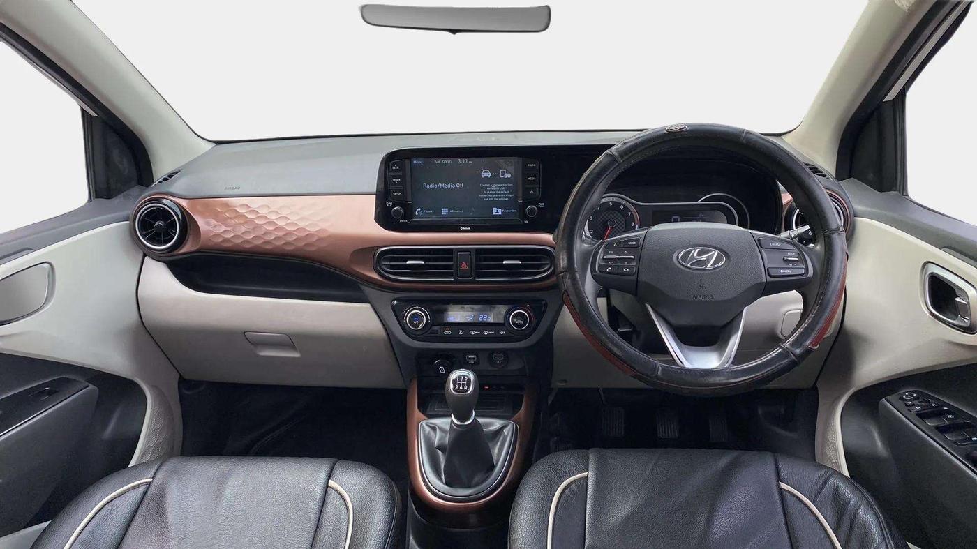 2021 Hyundai AURA SX 1.2 (O), Petrol, Manual, 43,059 km, Dashboard